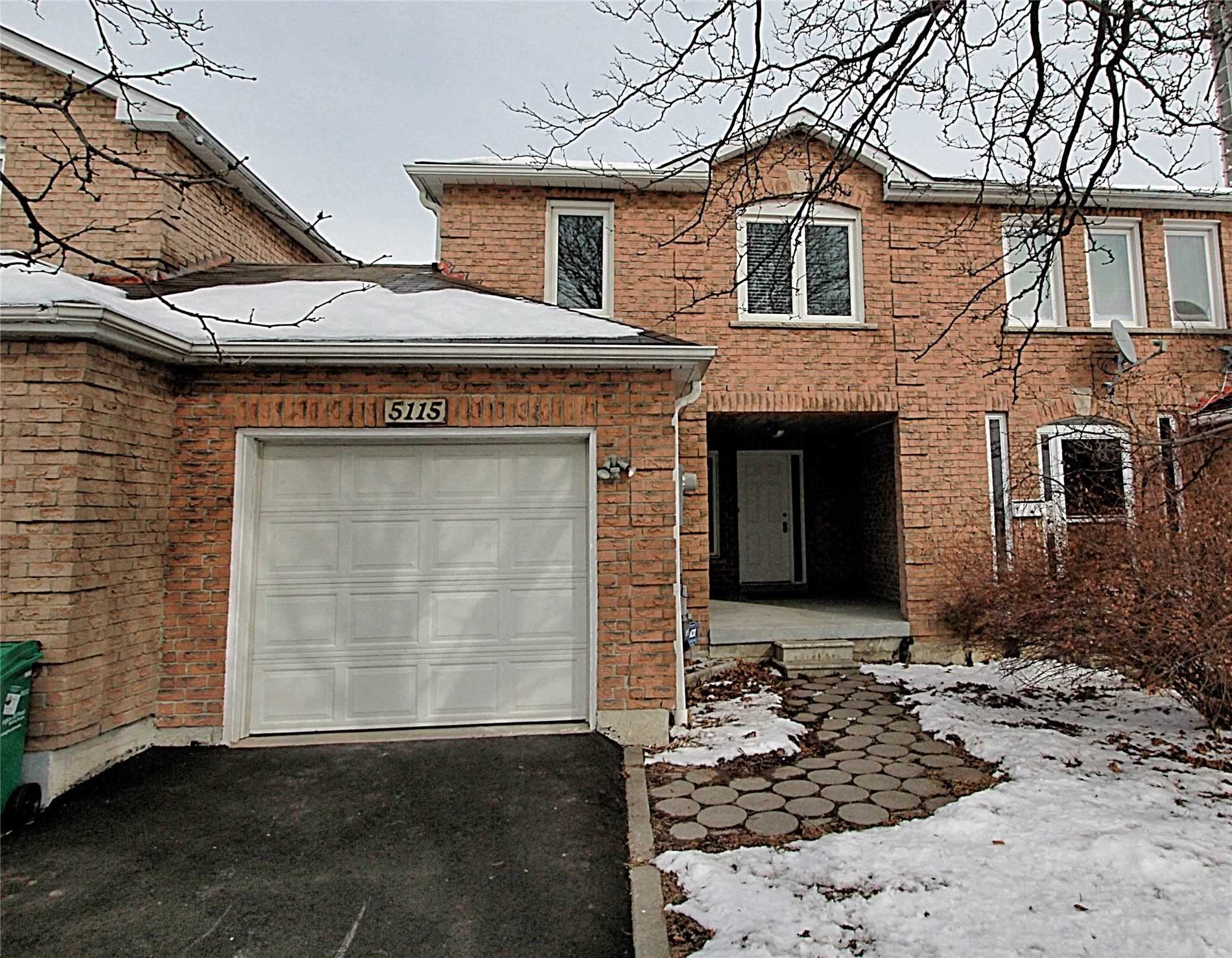 Front exterior of 5115 Salishan Dr